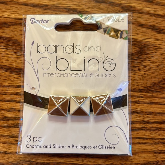 NWT 4 Packs Jewelry Interchangeable Bands & Bling Metal Charms Sliders by Darice - Picture 6 of 9
